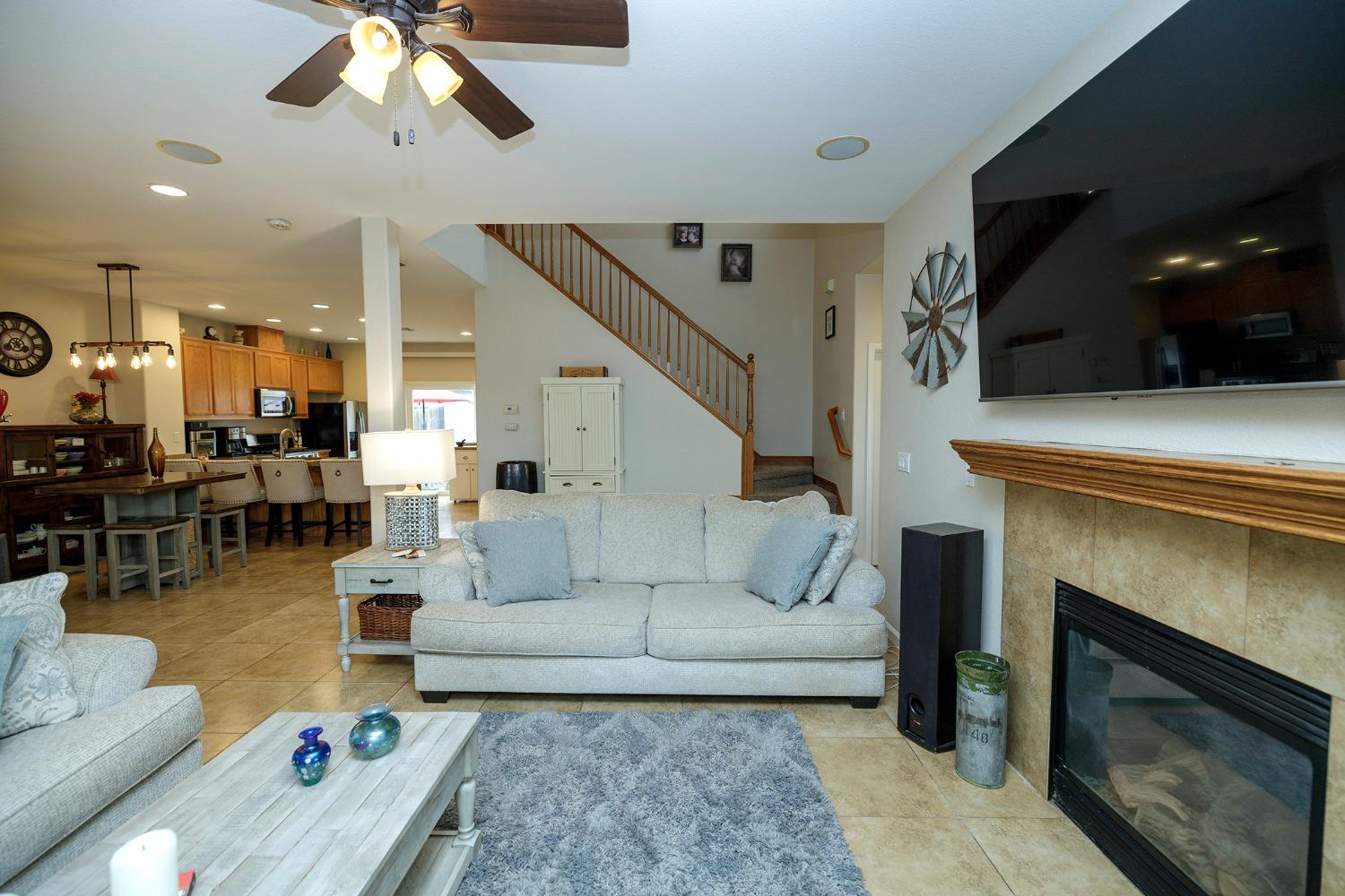 5303 Spaulding Ct, Riverbank, CA 95367