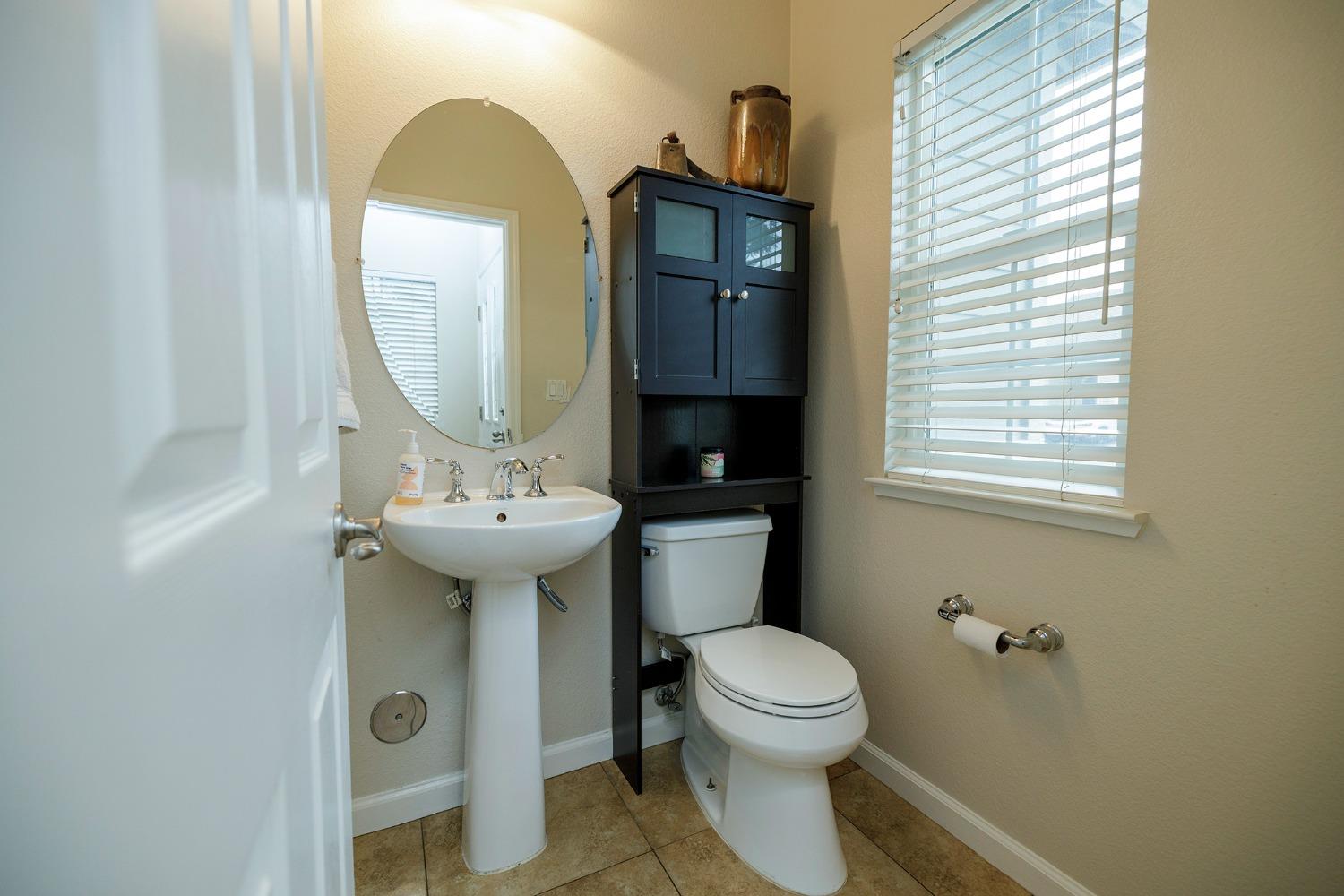 5303 Spaulding Ct, Riverbank, CA 95367