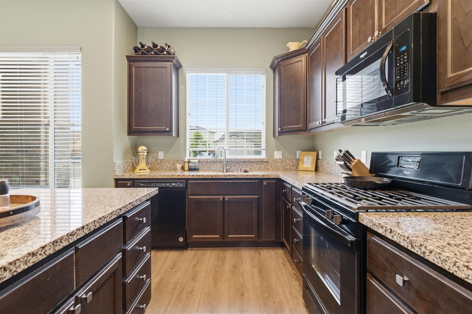 2532 Branden Pl, Manteca, CA 95337