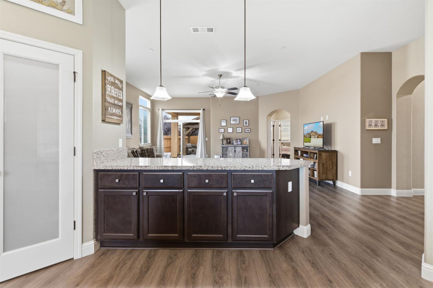 2532 Branden Pl, Manteca, CA 95337