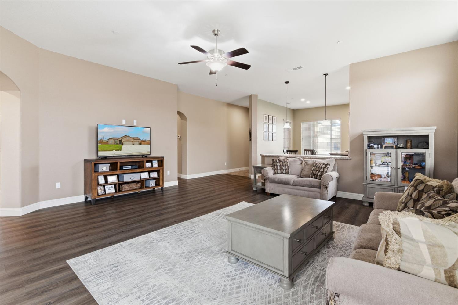 2532 Branden Pl, Manteca, CA 95337