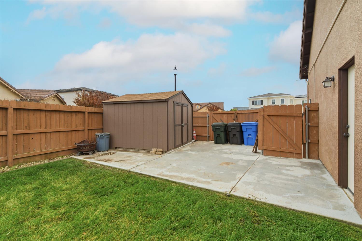 2532 Branden Pl, Manteca, CA 95337