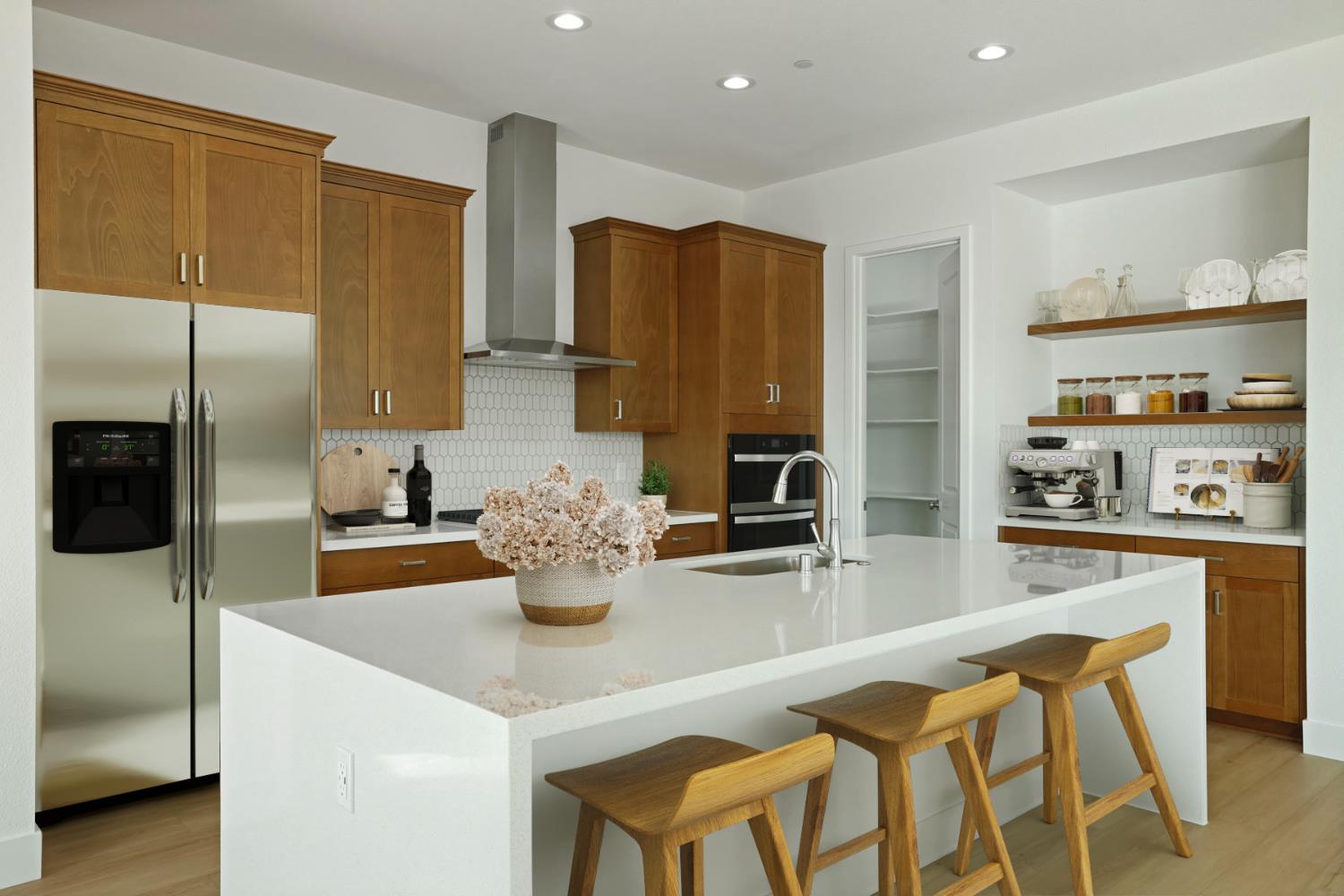 2299 Paramount Ln, Manteca, CA 95337