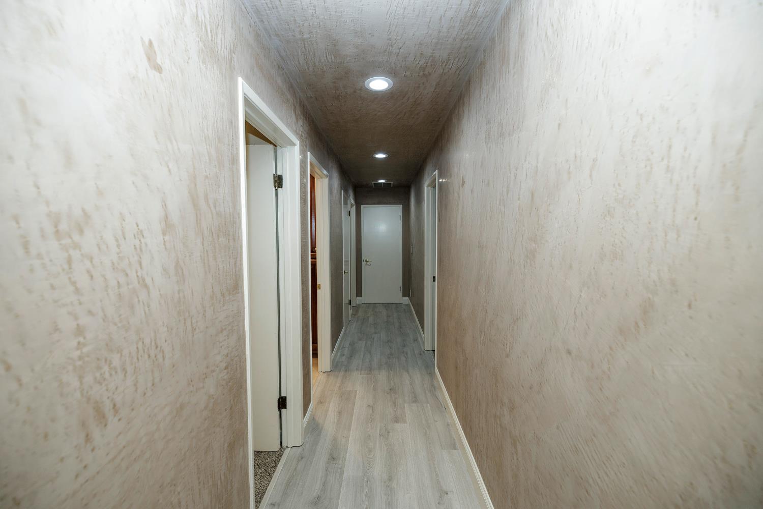 2410 Sherwood Ave, Modesto, CA 95350