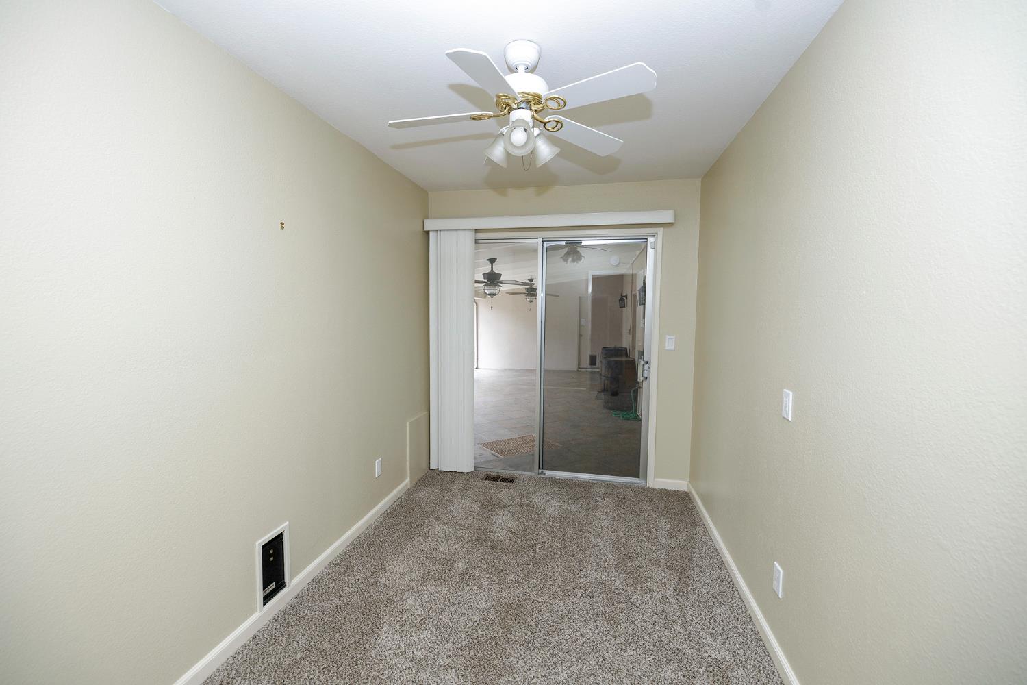 2410 Sherwood Ave, Modesto, CA 95350