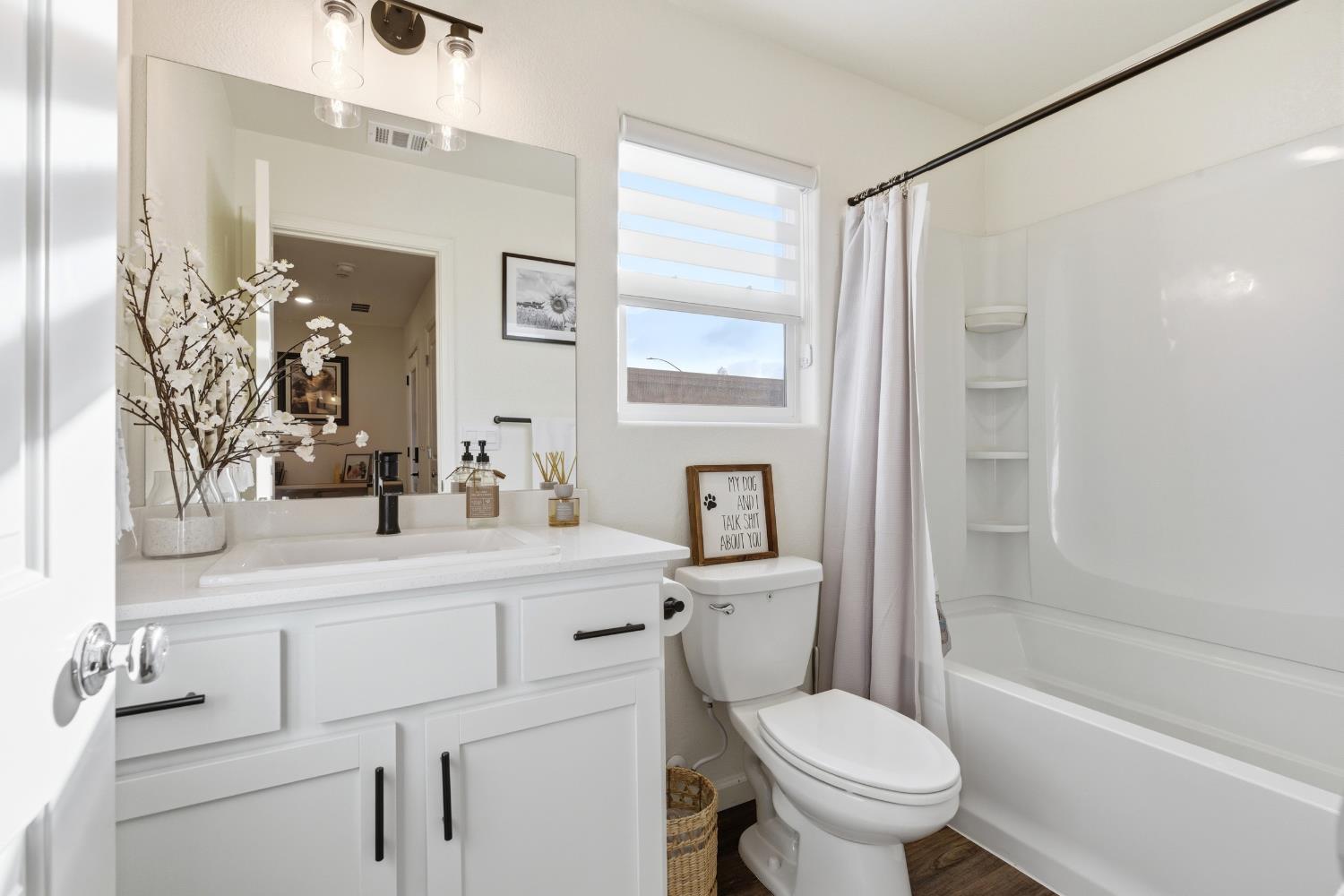 6218 Panda Way, Riverbank, CA 95367