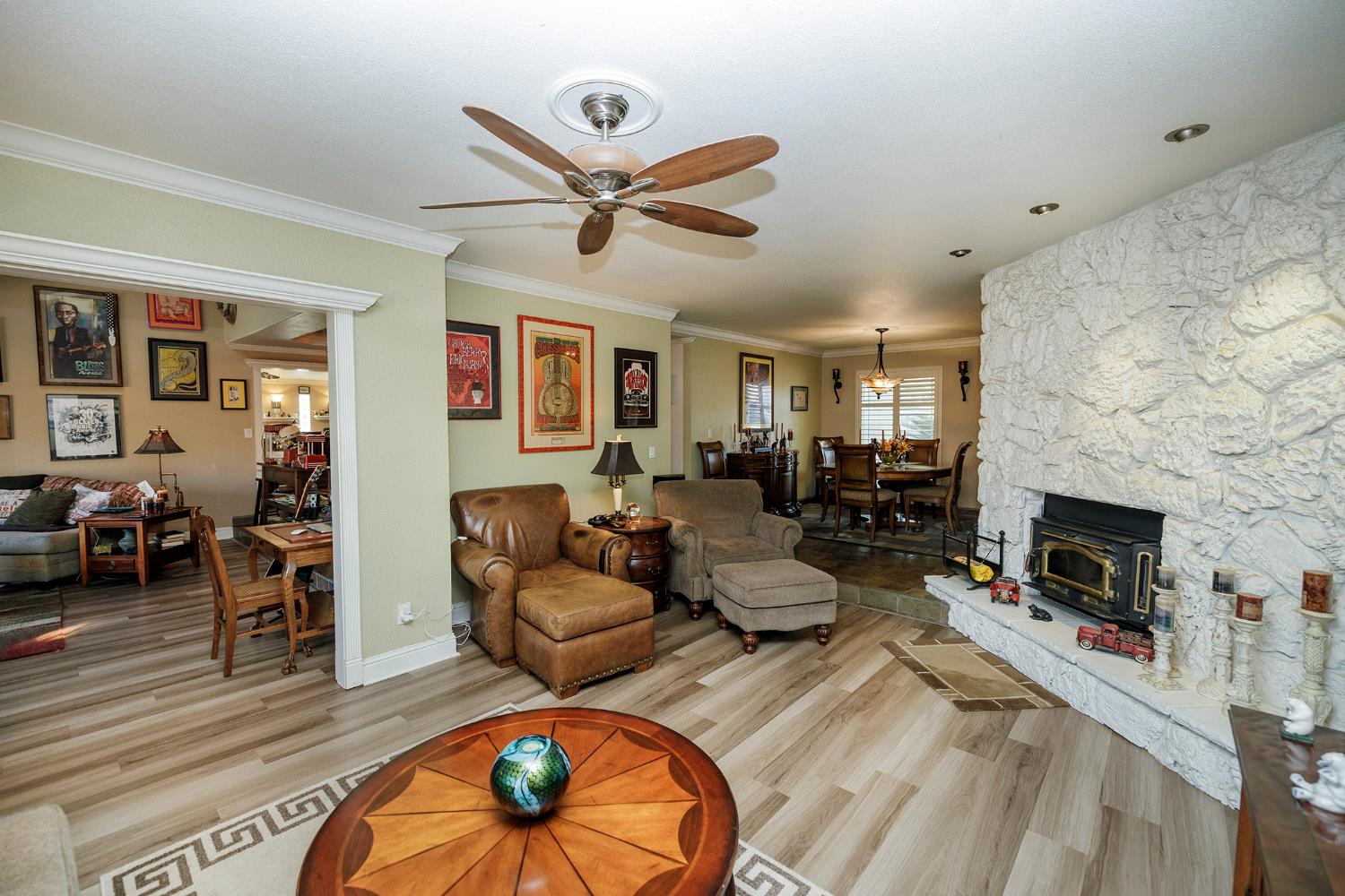 413 Redford Ln, Modesto, CA 95350