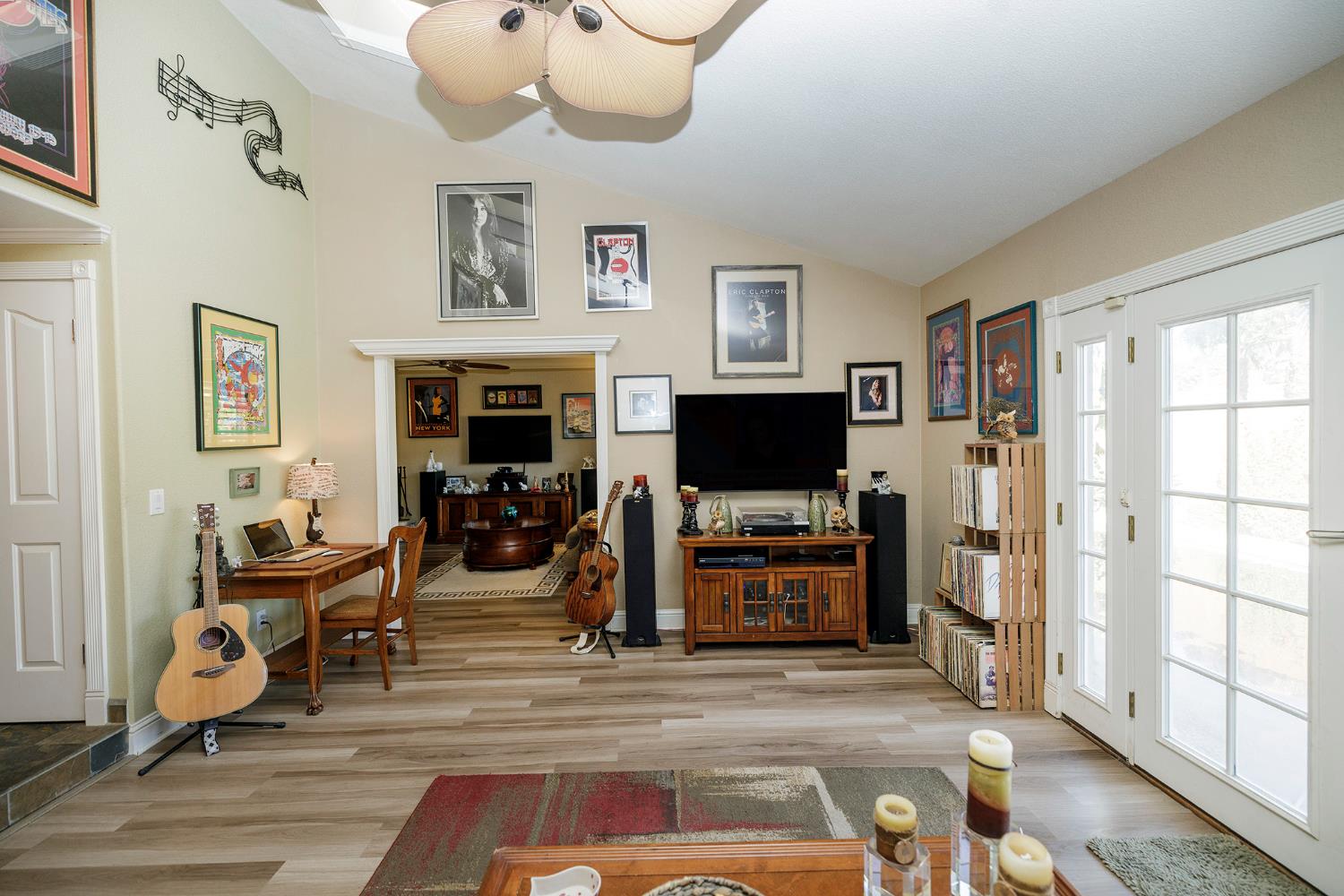 413 Redford Ln, Modesto, CA 95350