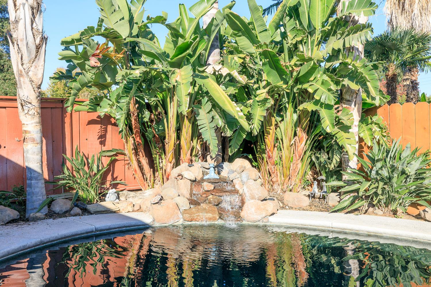 413 Redford Ln, Modesto, CA 95350