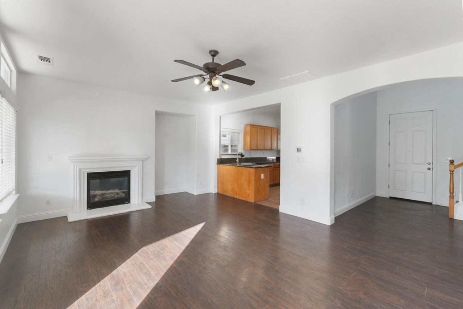 3258 Lemmons St, Riverbank, CA 95367