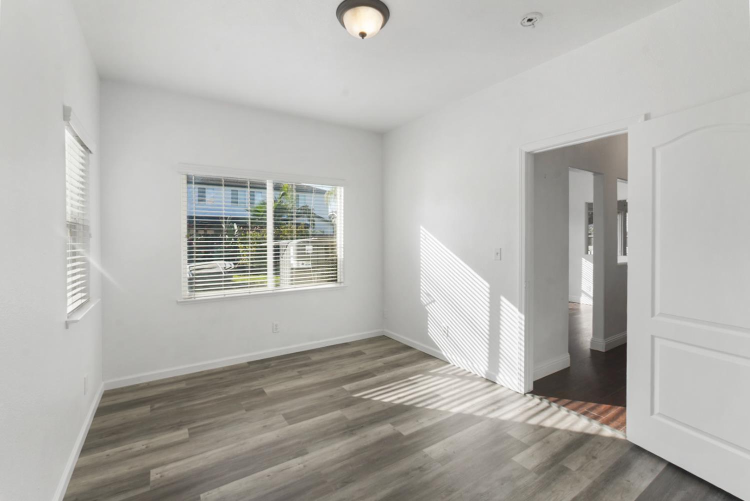 3258 Lemmons St, Riverbank, CA 95367