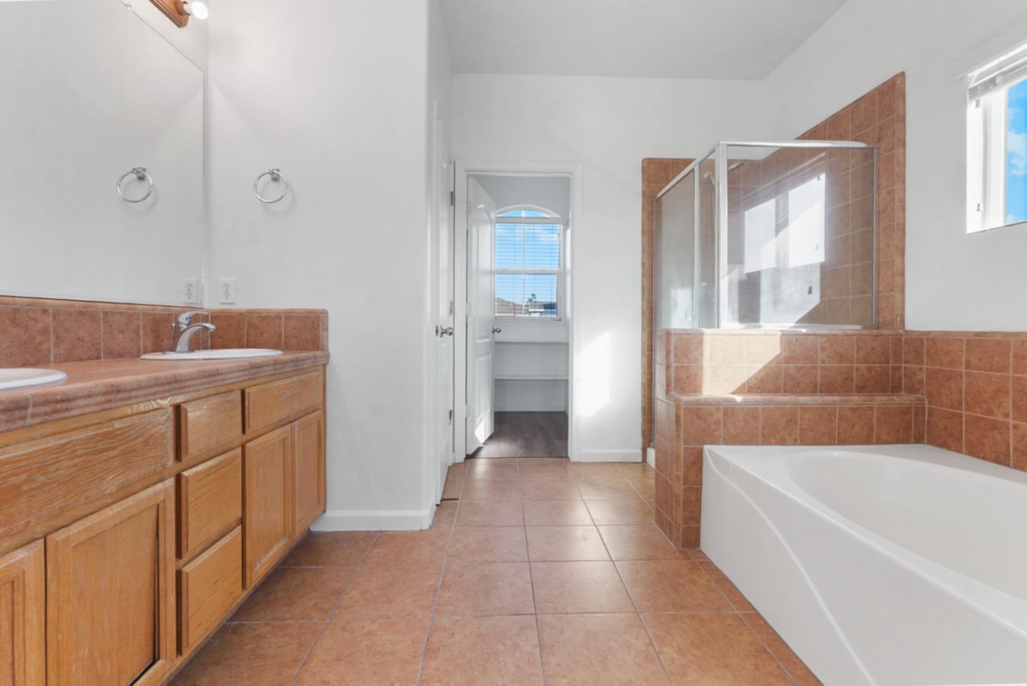 3258 Lemmons St, Riverbank, CA 95367