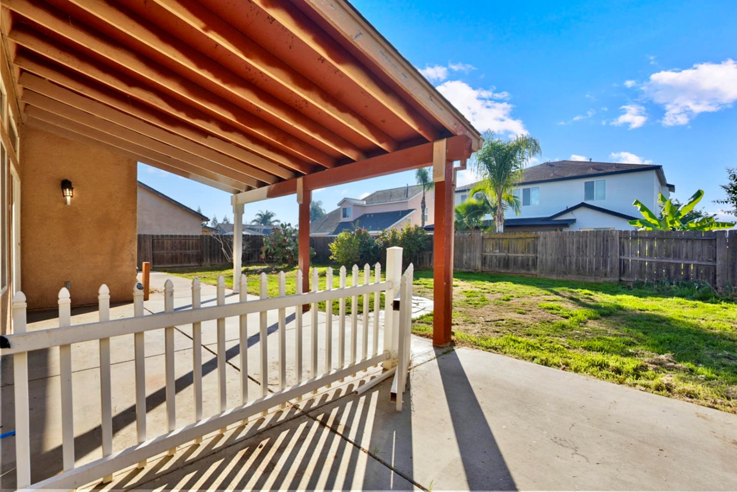 3258 Lemmons St, Riverbank, CA 95367