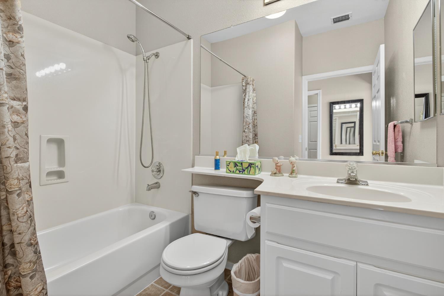 3200 Spring Garden Dr, Turlock, CA 95382