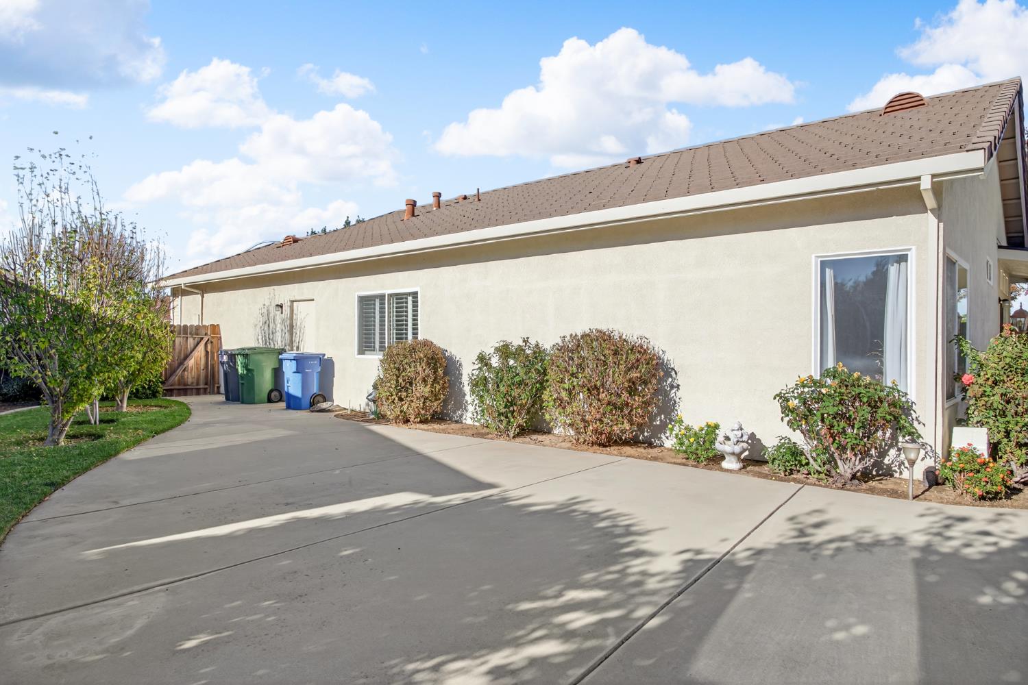 3200 Spring Garden Dr, Turlock, CA 95382