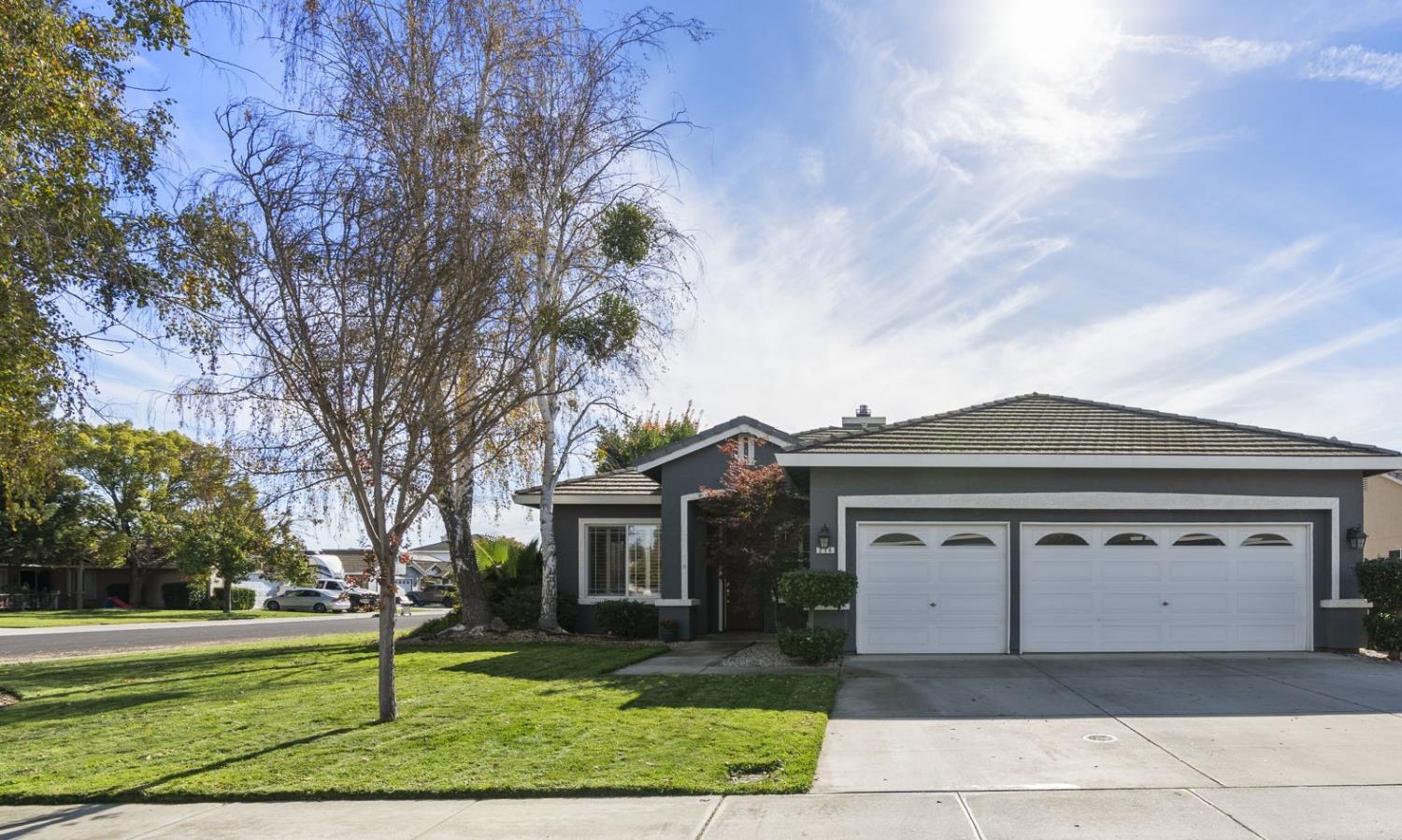 214 Osborne Ct, Ripon, CA 95366