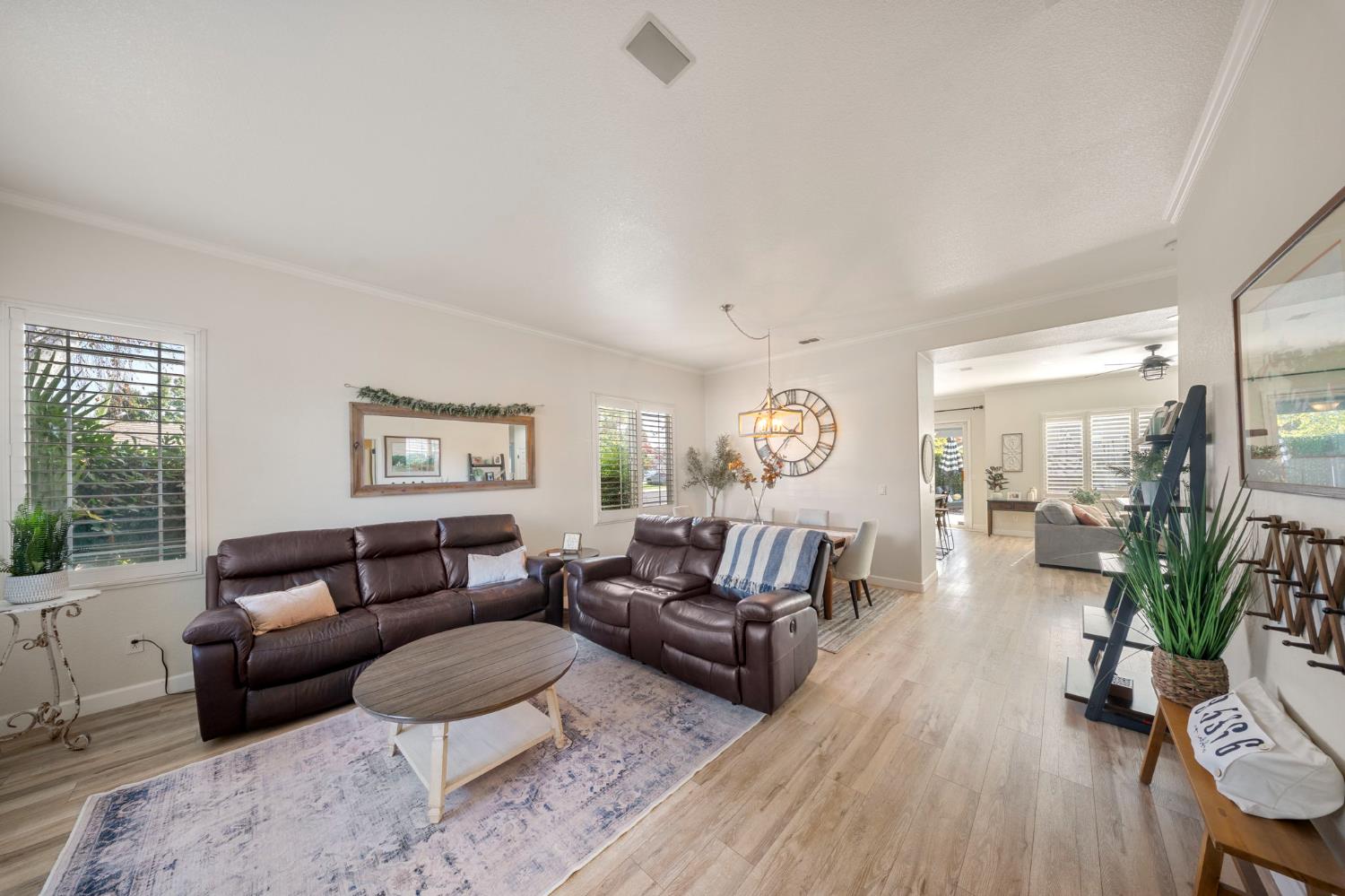 214 Osborne Ct, Ripon, CA 95366