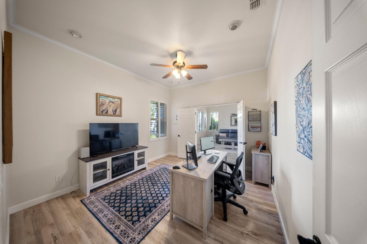 214 Osborne Ct, Ripon, CA 95366