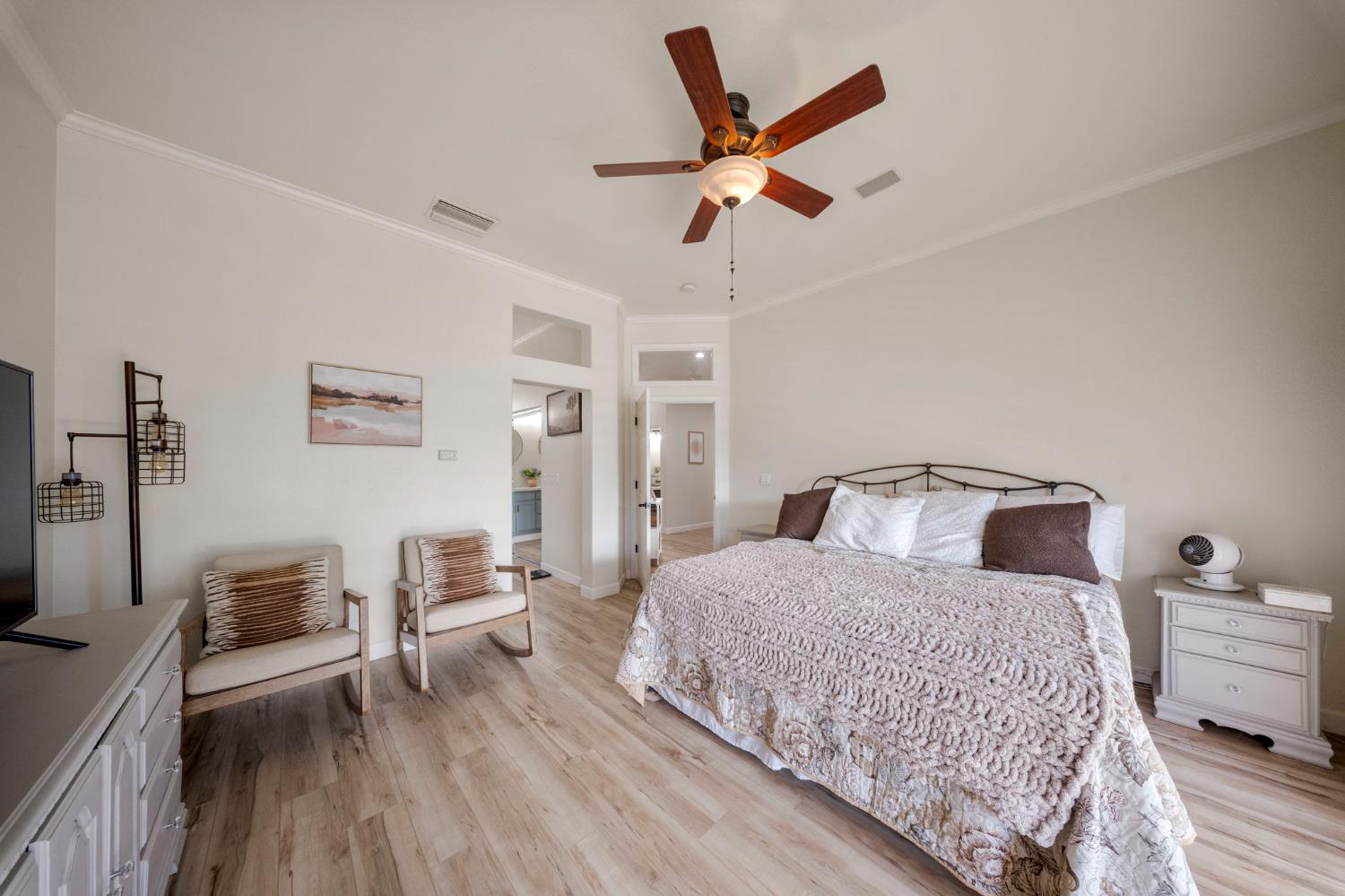 214 Osborne Ct, Ripon, CA 95366