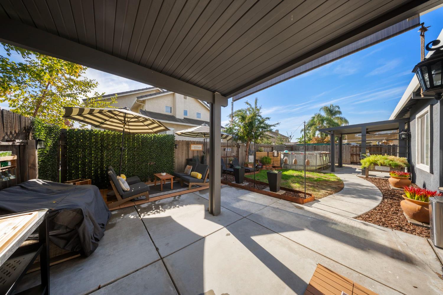 214 Osborne Ct, Ripon, CA 95366