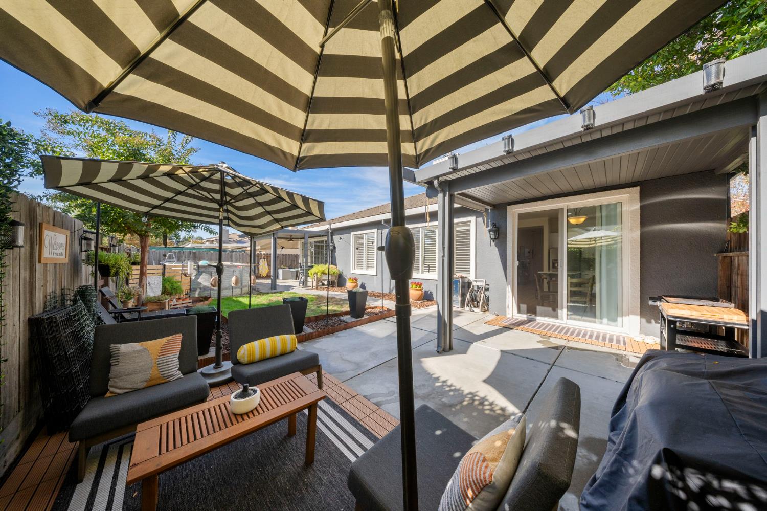 214 Osborne Ct, Ripon, CA 95366