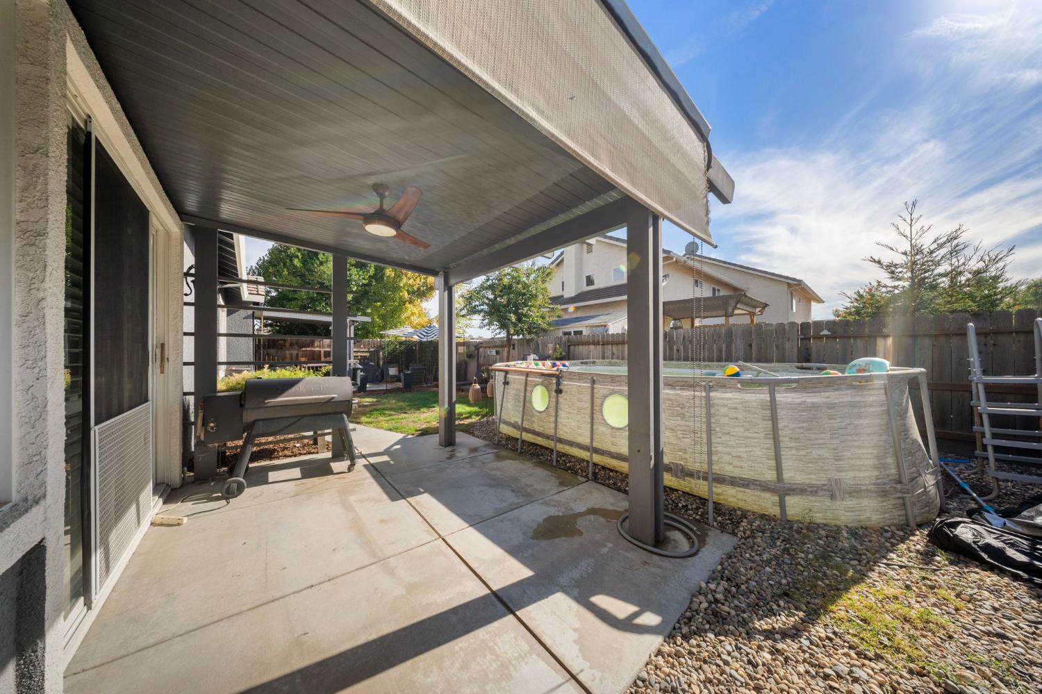 214 Osborne Ct, Ripon, CA 95366