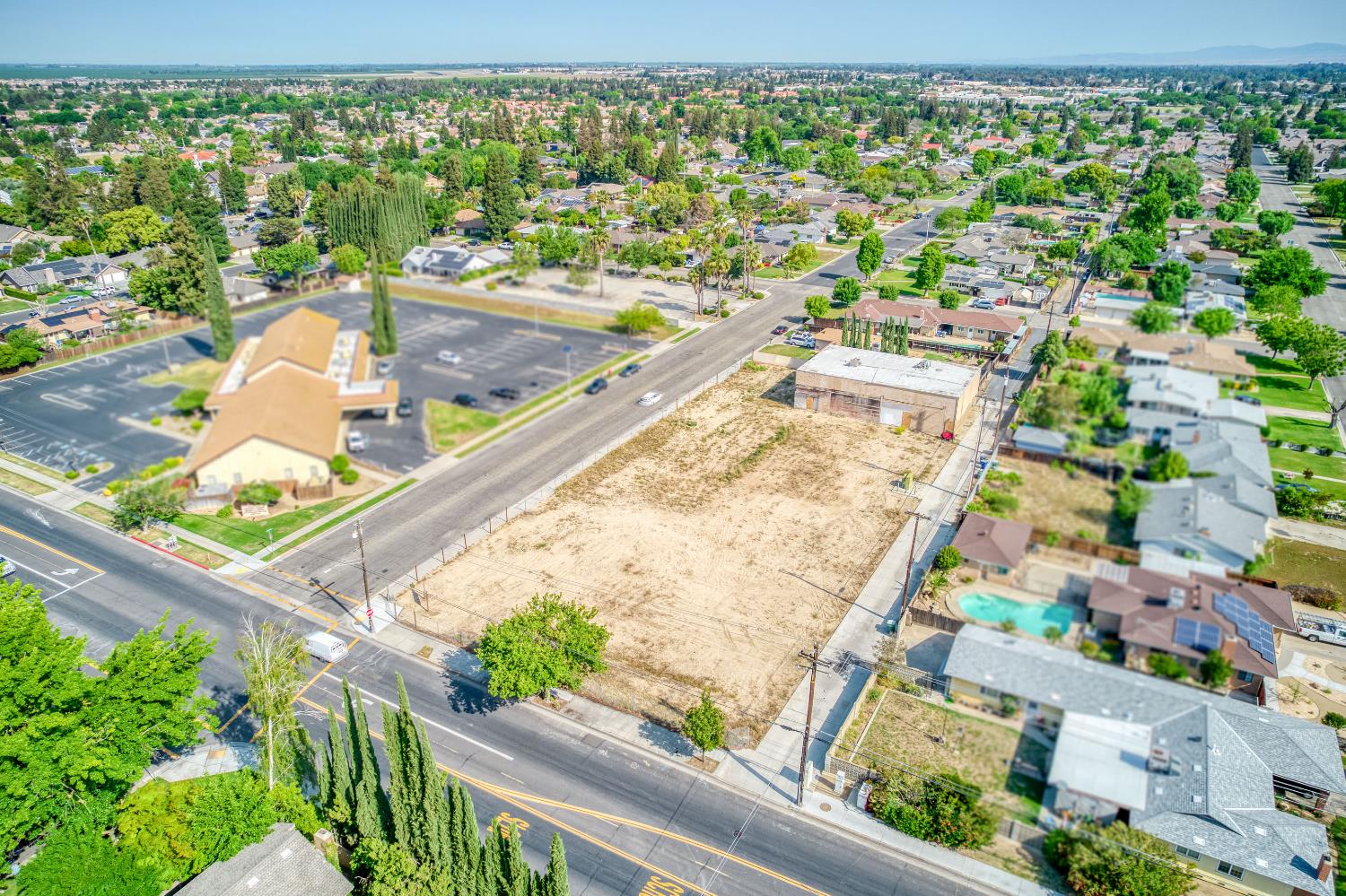 1803 Sunset Ave, Madera, CA 93637