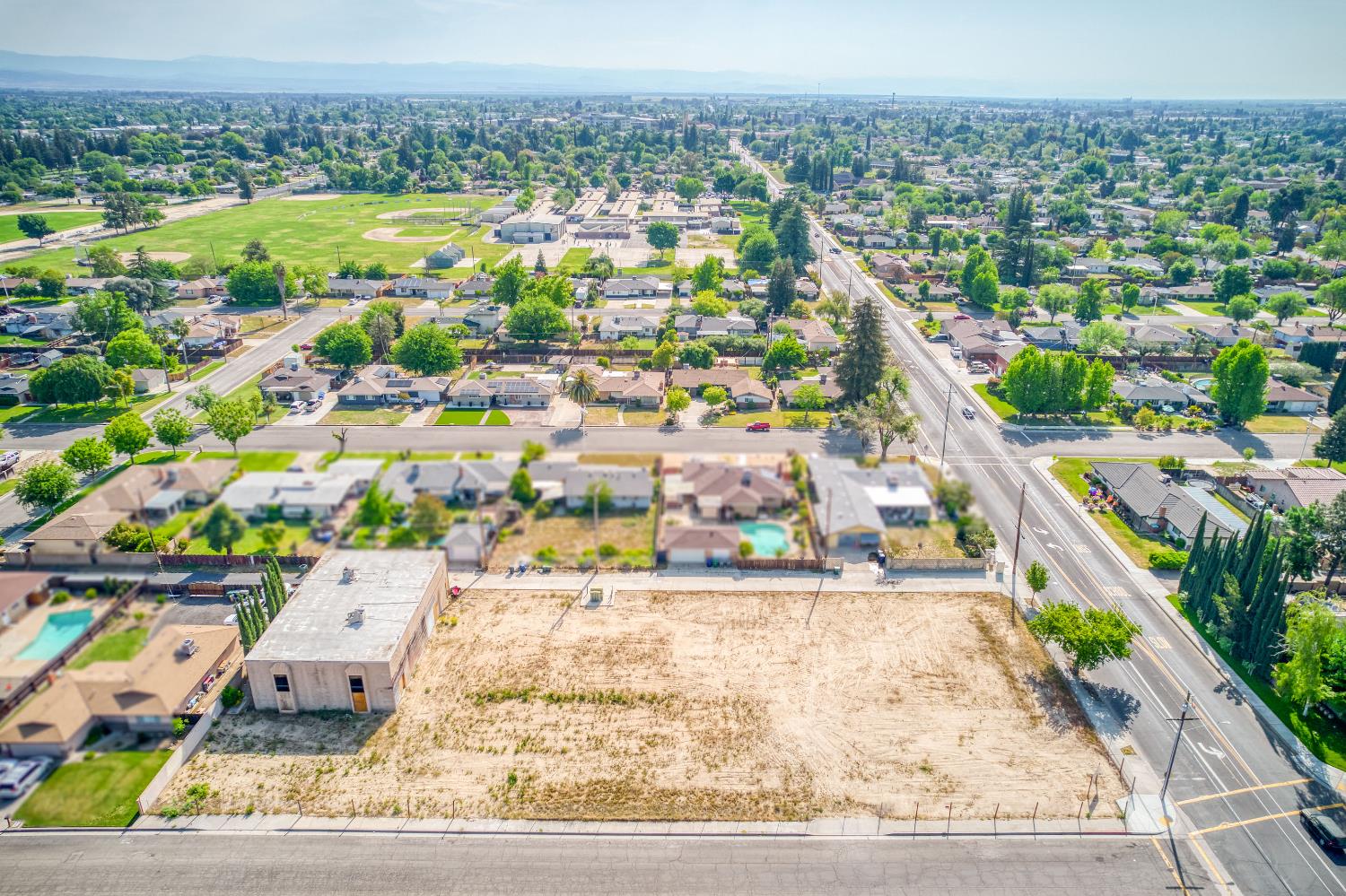 1803 Sunset Ave, Madera, CA 93637