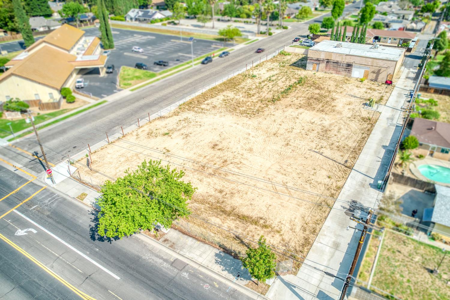 1803 Sunset Ave, Madera, CA 93637