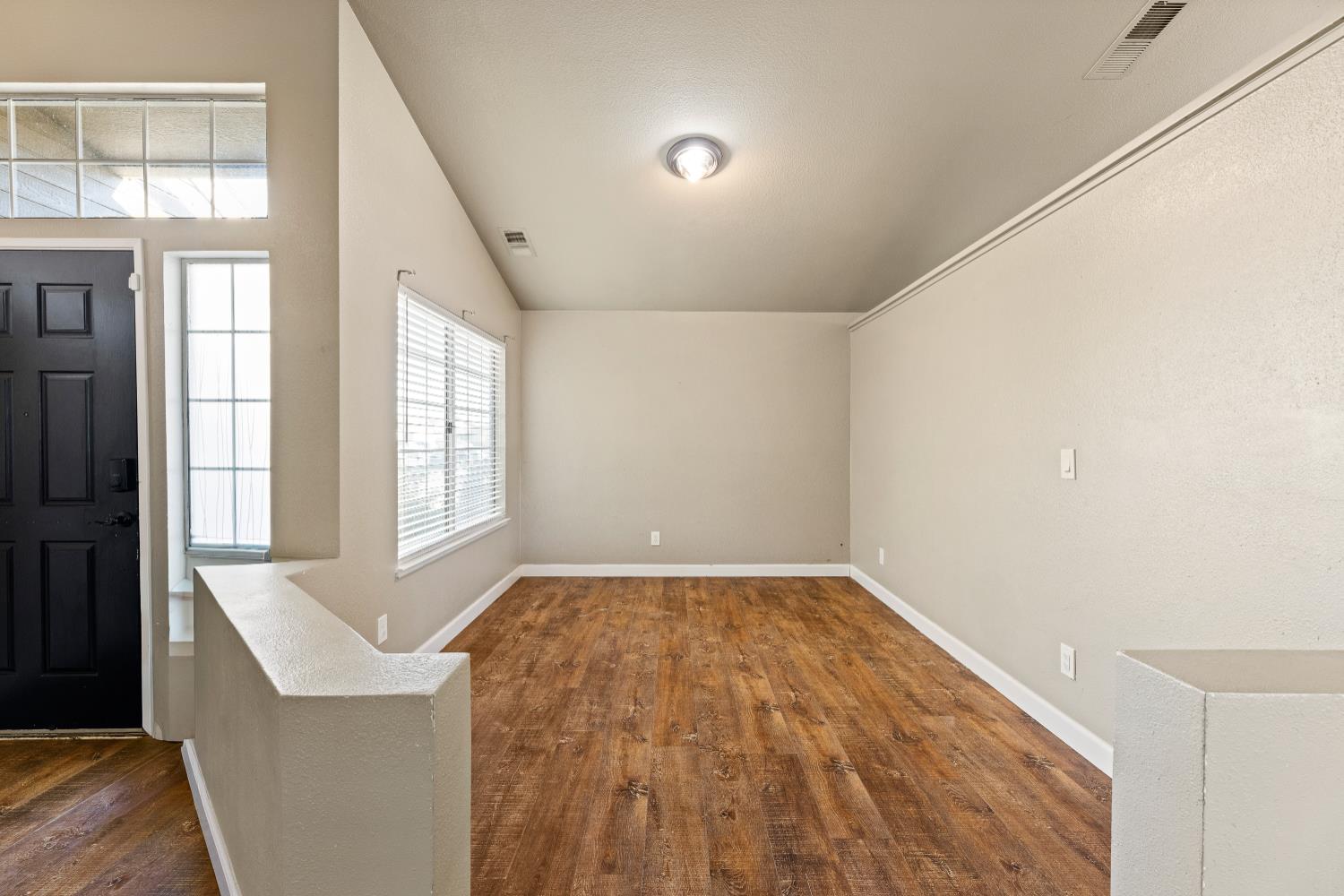 8401 Wilson St, Patterson, CA 95363