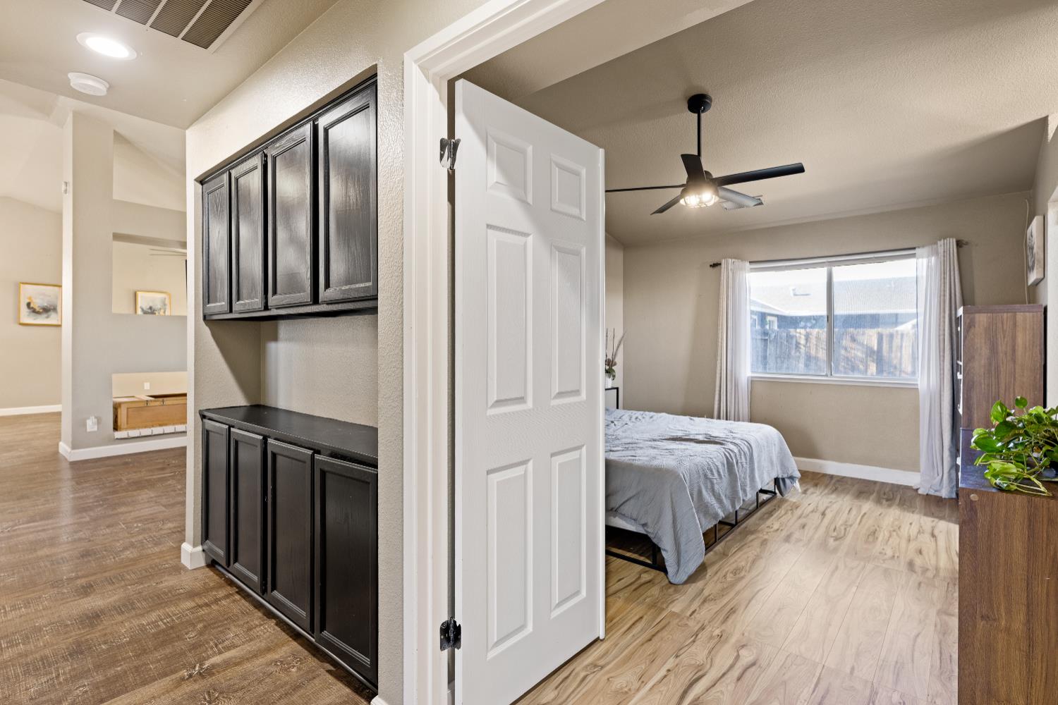 8401 Wilson St, Patterson, CA 95363