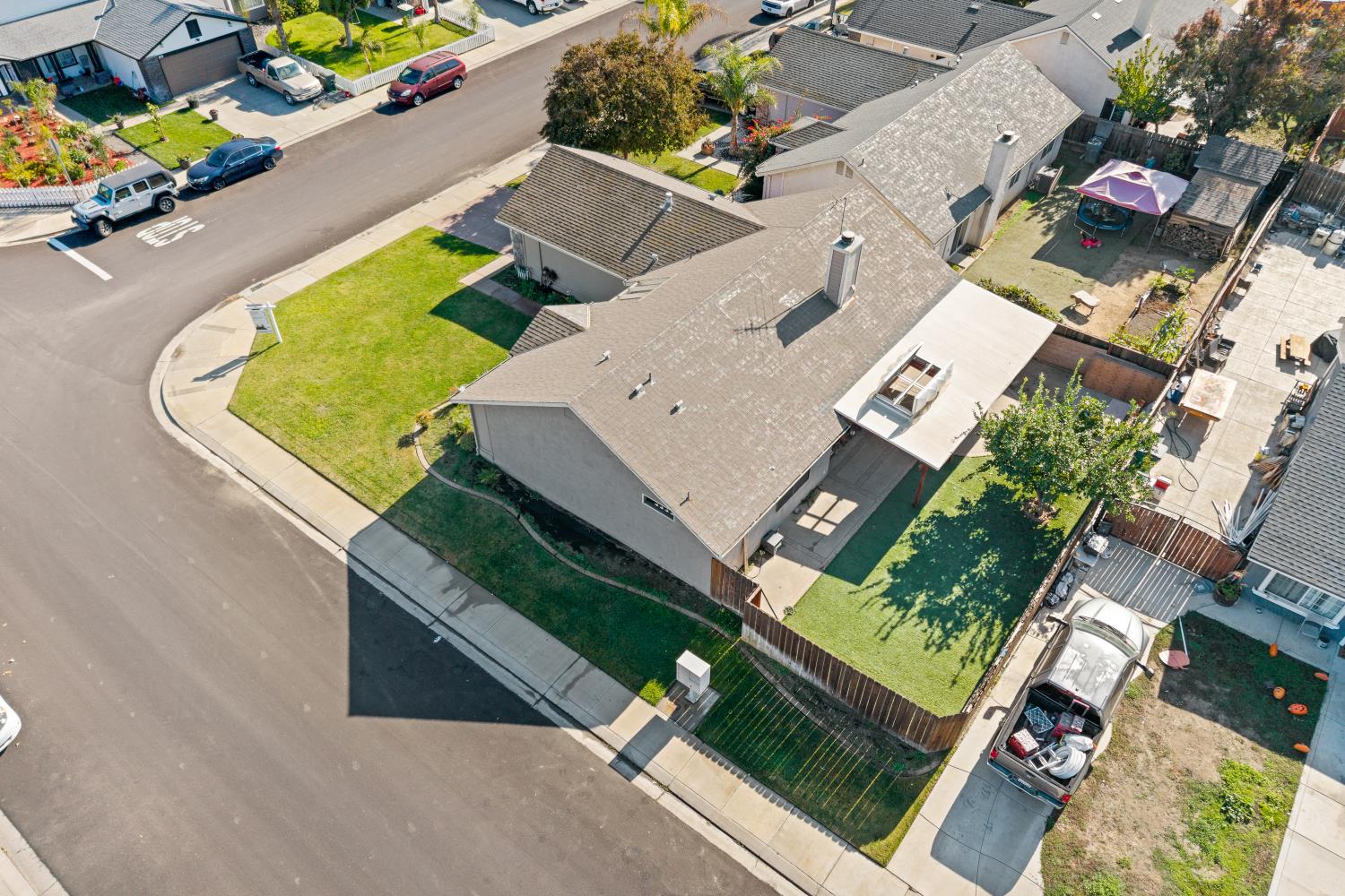 8401 Wilson St, Patterson, CA 95363