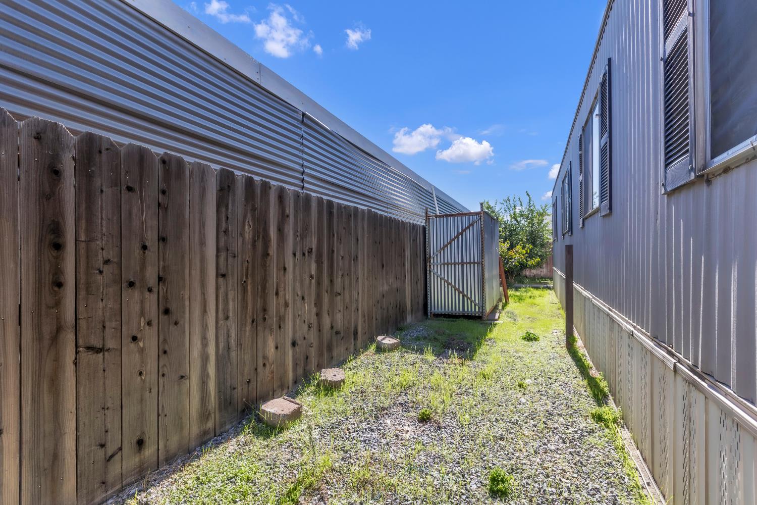 150 Pestana #124, Manteca, CA 95336