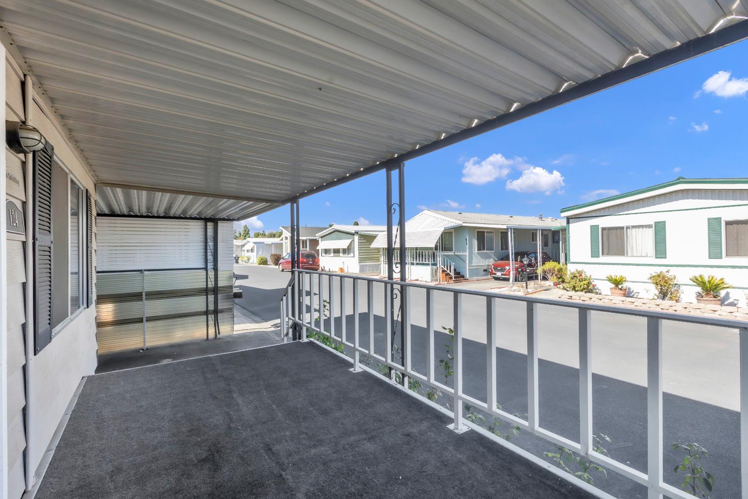 150 Pestana #124, Manteca, CA 95336