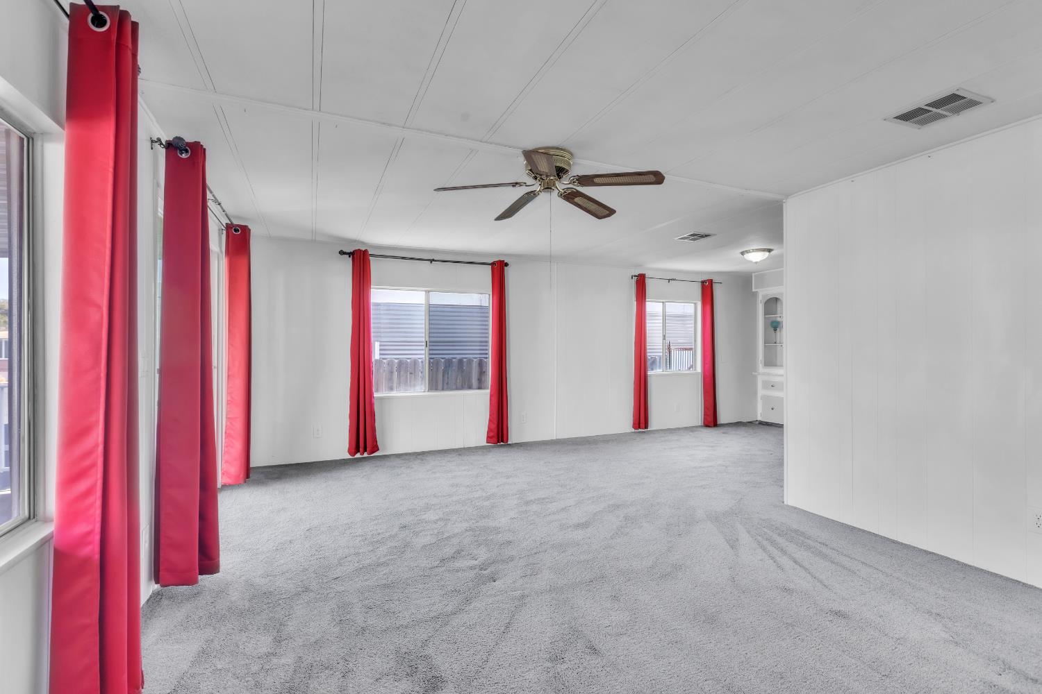 150 Pestana #124, Manteca, CA 95336