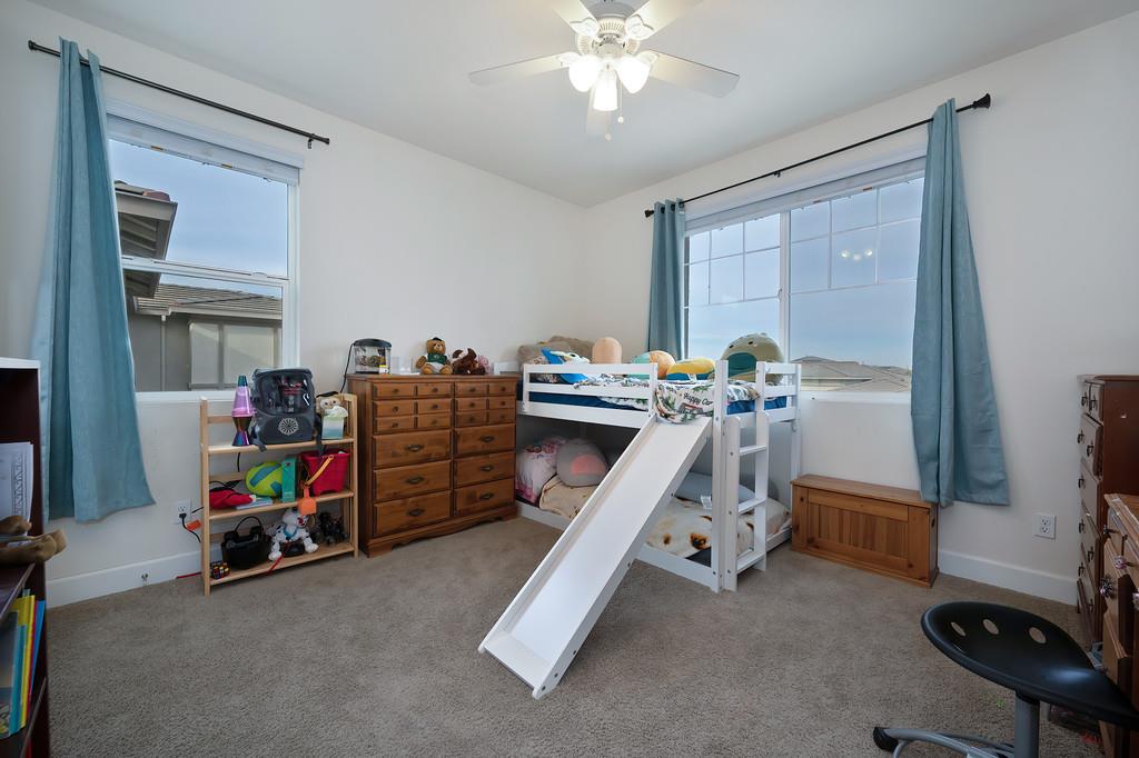 1004 Lavender St, Manteca, CA 95337