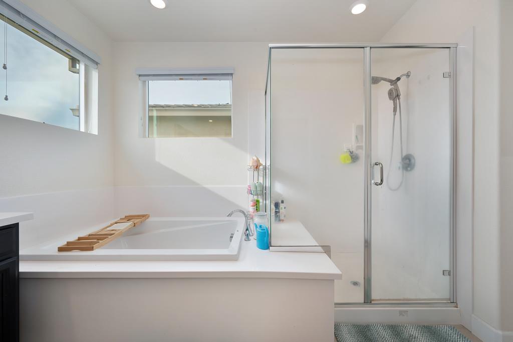 1004 Lavender St, Manteca, CA 95337