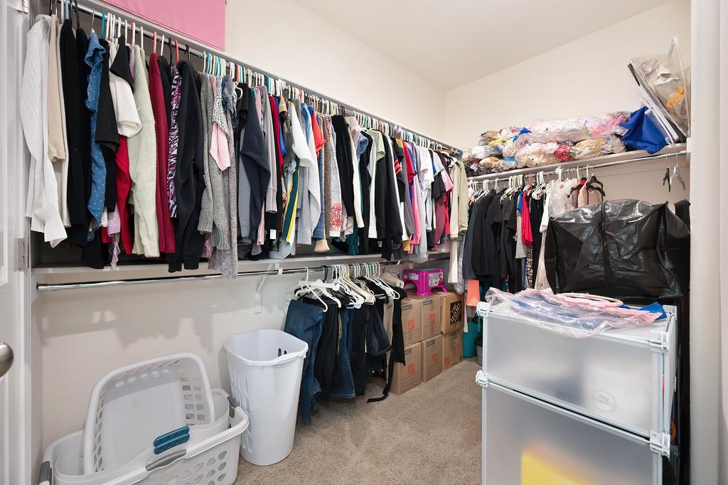 1004 Lavender St, Manteca, CA 95337