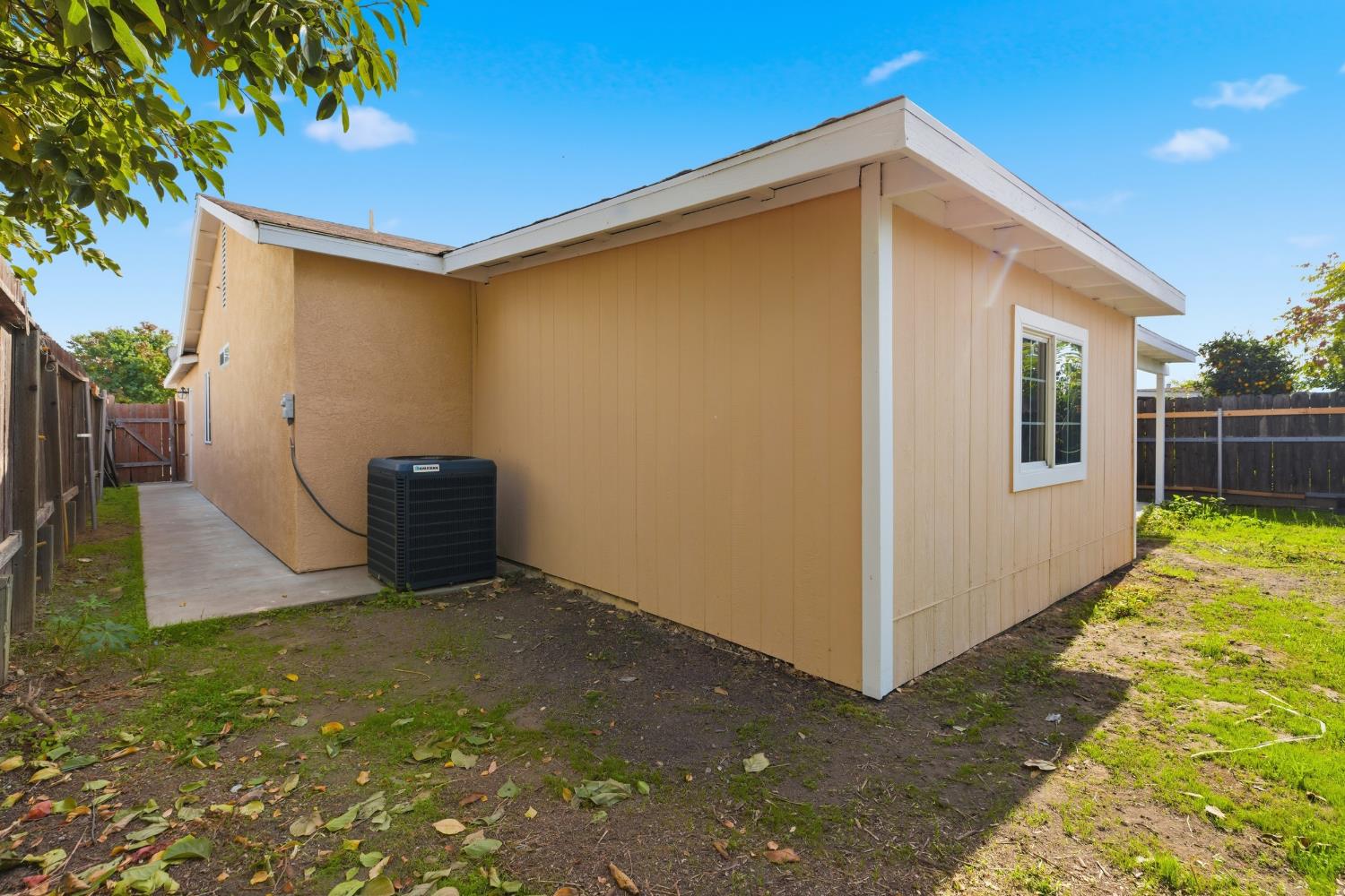 1117 Whittle Ct, Modesto, CA 95351