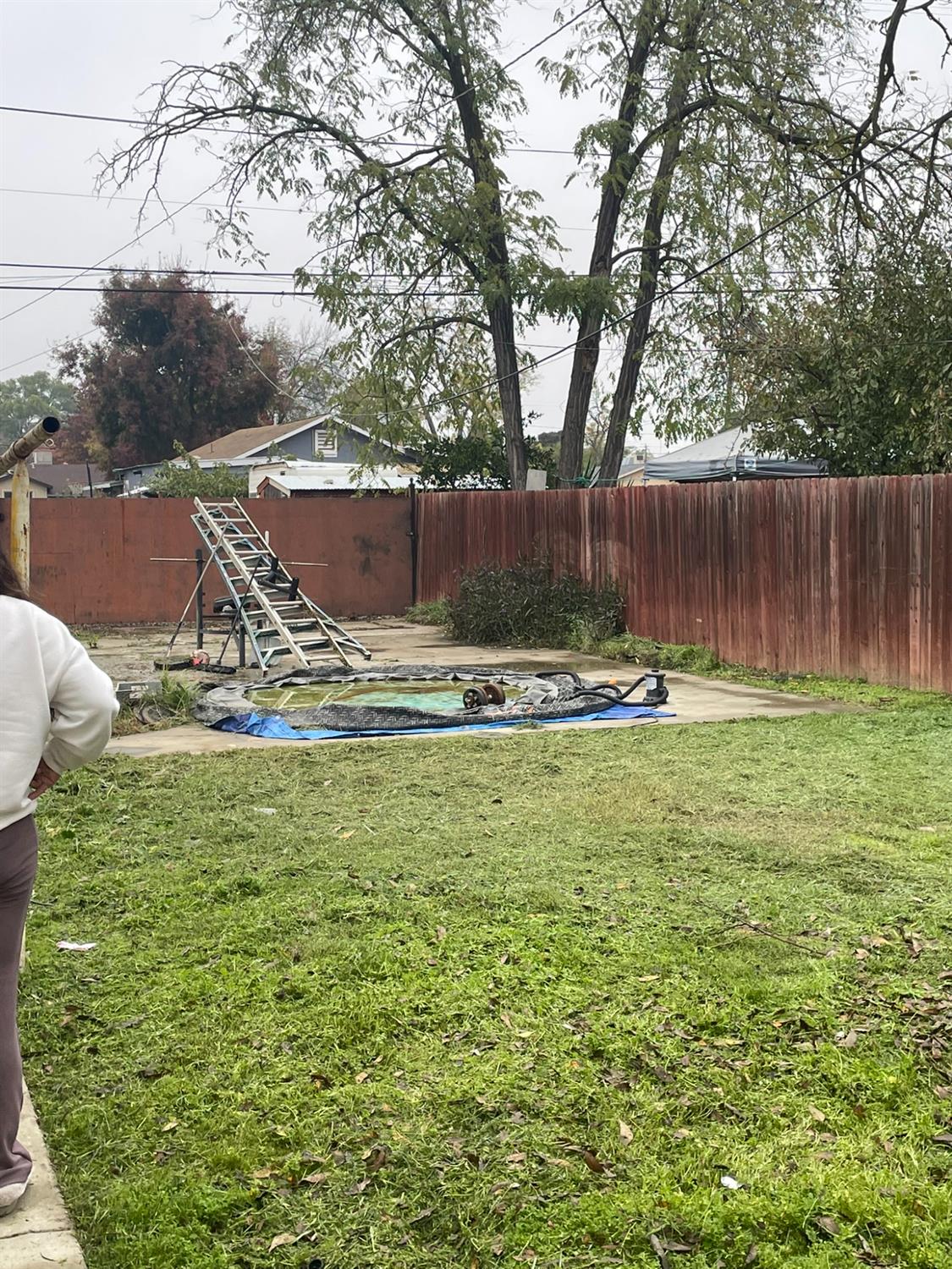 1015 W 10th St, Merced, CA 95341