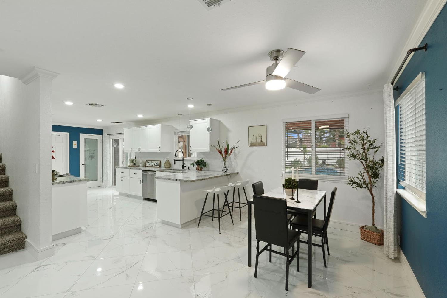 1754 Carignane Way, Escalon, CA 95320