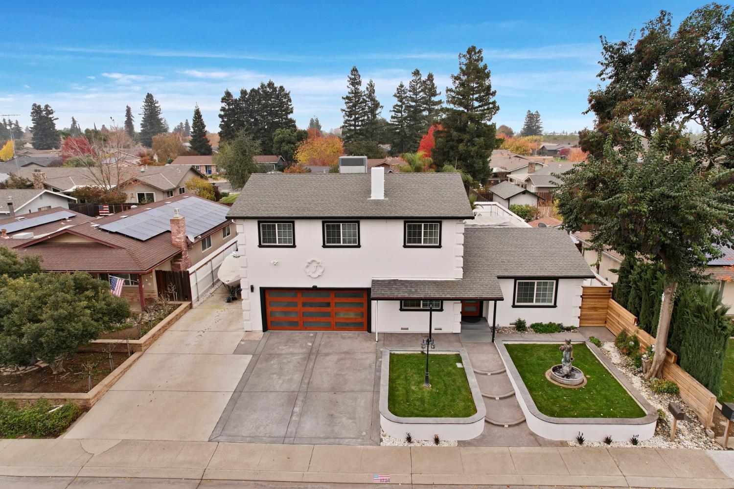 1754 Carignane Way, Escalon, CA 95320