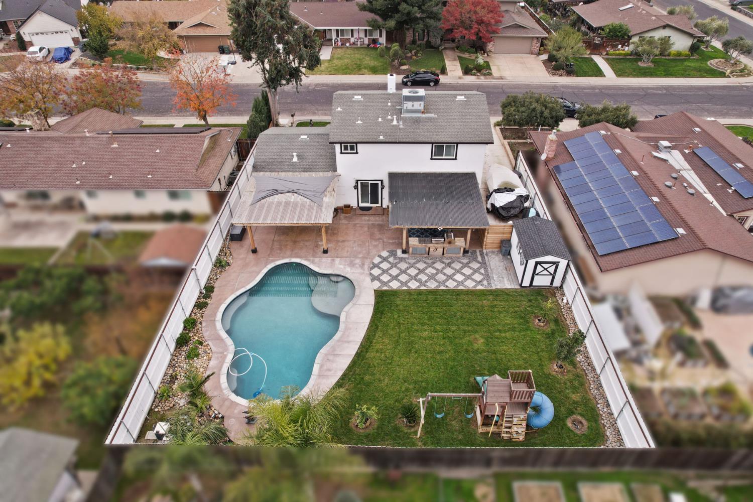 1754 Carignane Way, Escalon, CA 95320