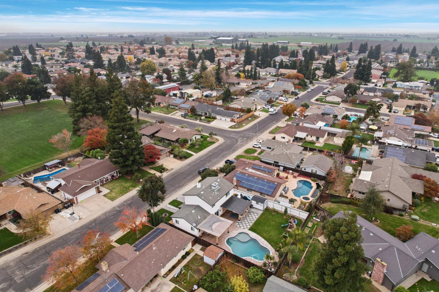 1754 Carignane Way, Escalon, CA 95320