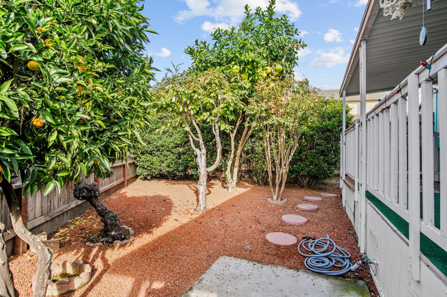 47 Clipper Ln, Modesto, CA 95356