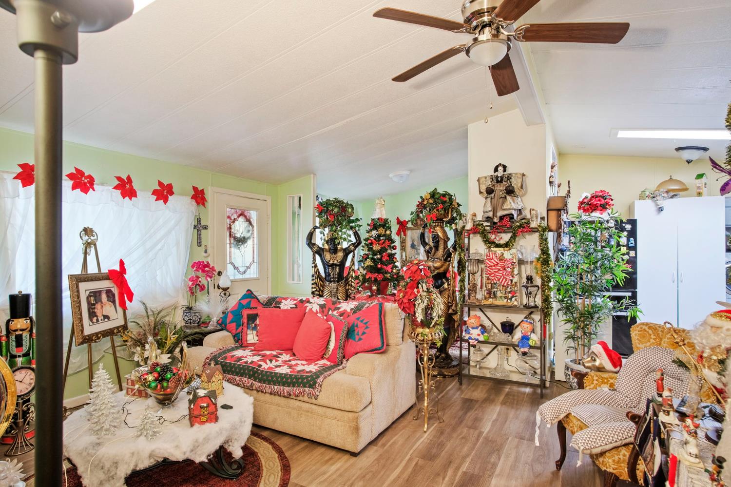 47 Clipper Ln, Modesto, CA 95356