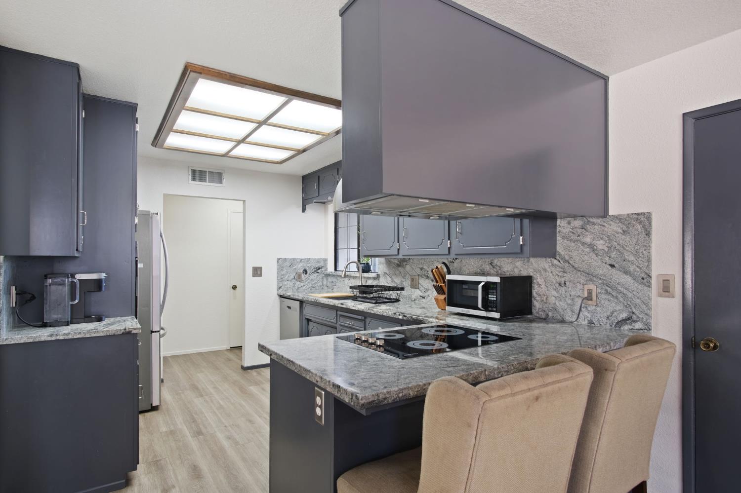 3425 Woodbine Dr, Modesto, CA 95355