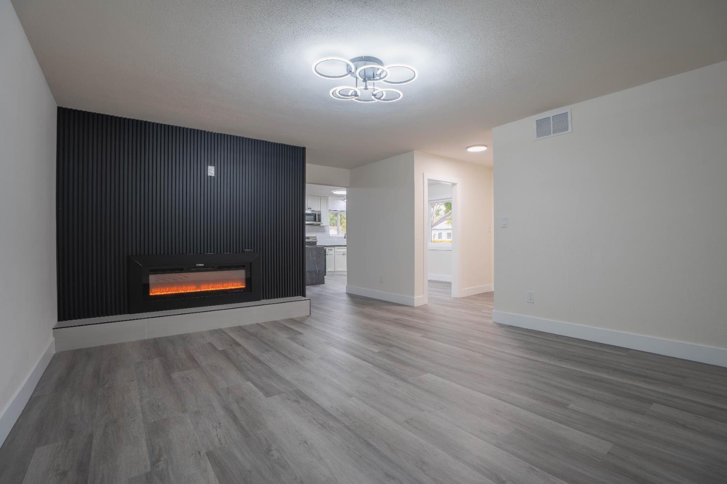 1418 Cypress Ave, Modesto, CA 95350