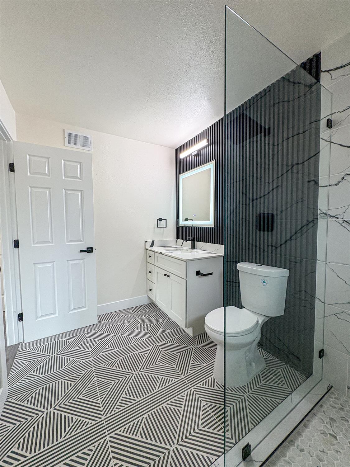 1418 Cypress Ave, Modesto, CA 95350