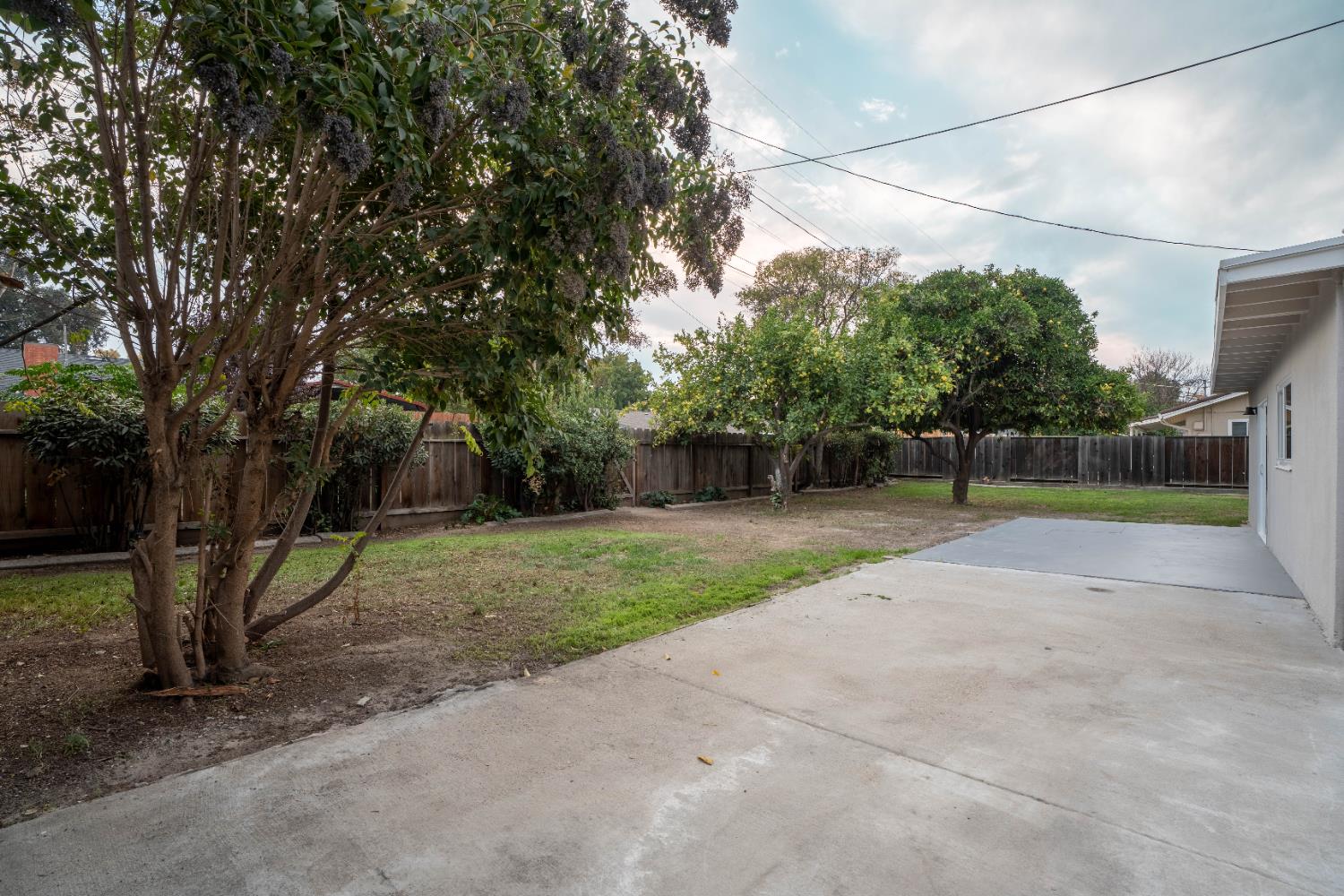 1418 Cypress Ave, Modesto, CA 95350